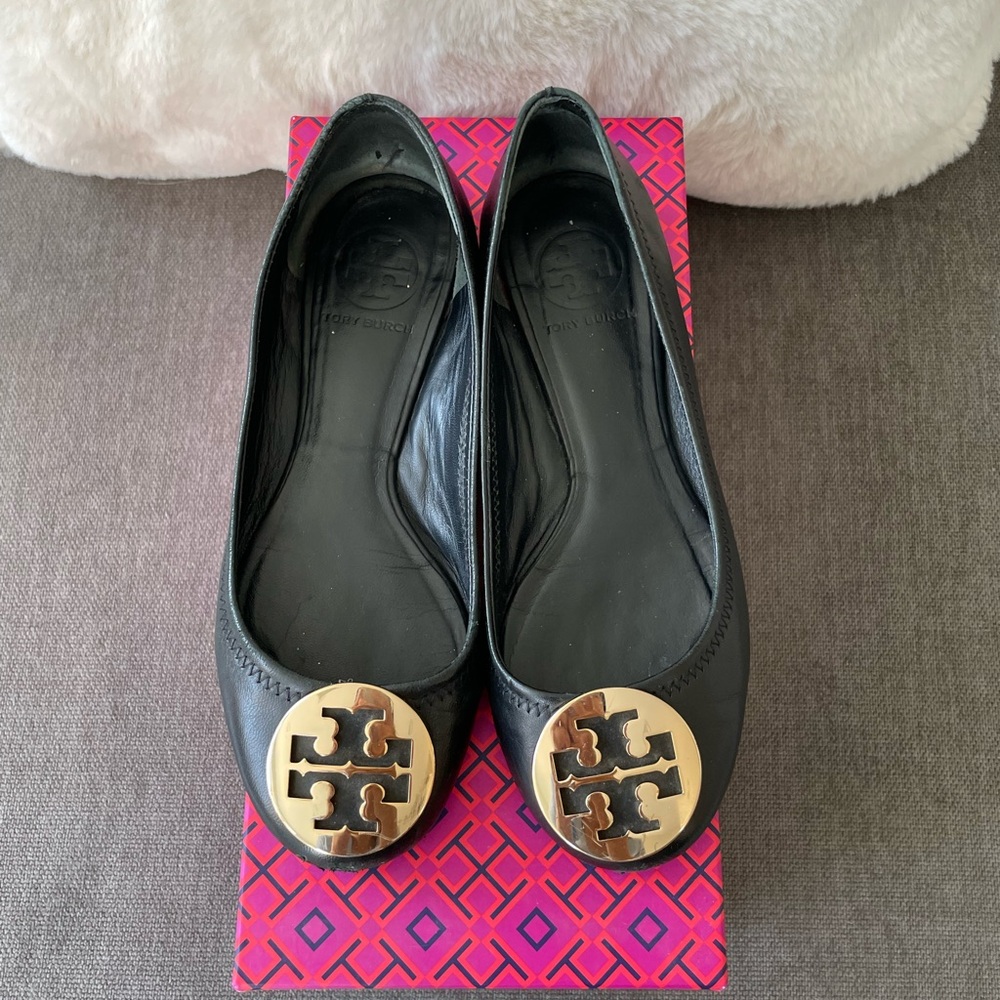 Tory Burch Reva Black/Gold Flats 5.5